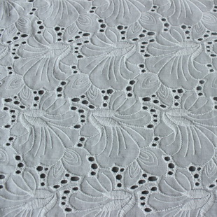 XE058 Off White Cotton Fabric Schiffli Embroidery Flower Lace