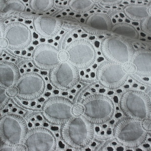 XE060 Fine Cotton Bleach White Vintage Scalloped Schiffli Lace
