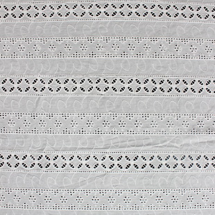 XE127 White Cotton Eyelet Flower Pattern Embroidery Lace Fabric Eyelet Lace