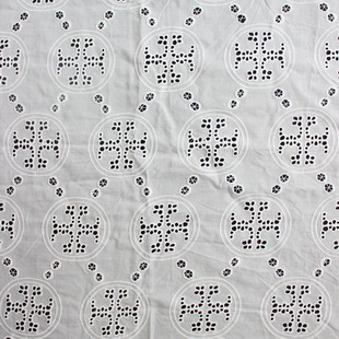 XE143 Daisy Lace Eyelet Cotton Fabric Broderie Anglaise White Embroidery