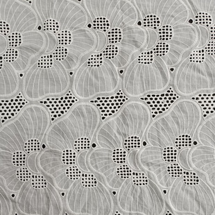 XE165 Off White Eyelet Embroidery Lace Fabric For Fashion Ladies Garment