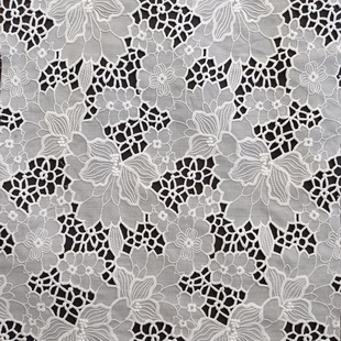 CXE208 Flower White Cotton Eyelet Trim Embroidery Lace Fabric