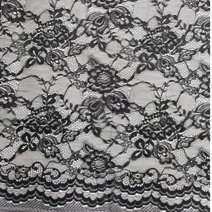 XL701 Vintage Rose Pattern Lace Fabric With Scalloped Edge For Bridal Veil