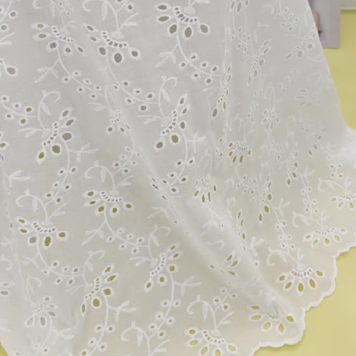 Factory Wholesale Floral Embroidery Woven Eyelet Fabric 100% Cotton for Home Textile Party Dresses Weddings Decorations XE304