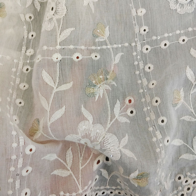 100% Cotton Hollow Flower Embroidery Fabric for Dresses & Garments XF6090