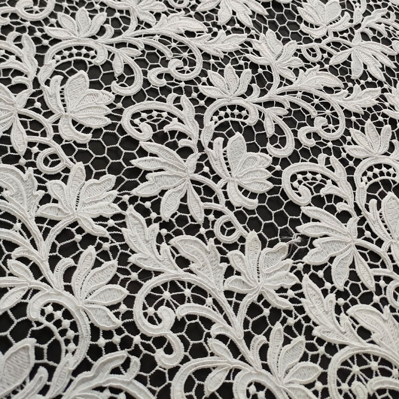 Vintage Sexy Floral Water Soluble Embroidery Lace Fabric for Dresses