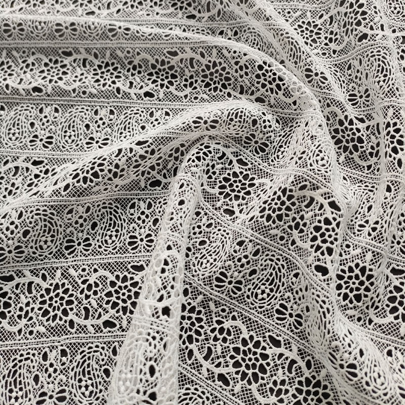 White Guipure Lace Fabric Embroidery for Wedding & Party Dress XS1794