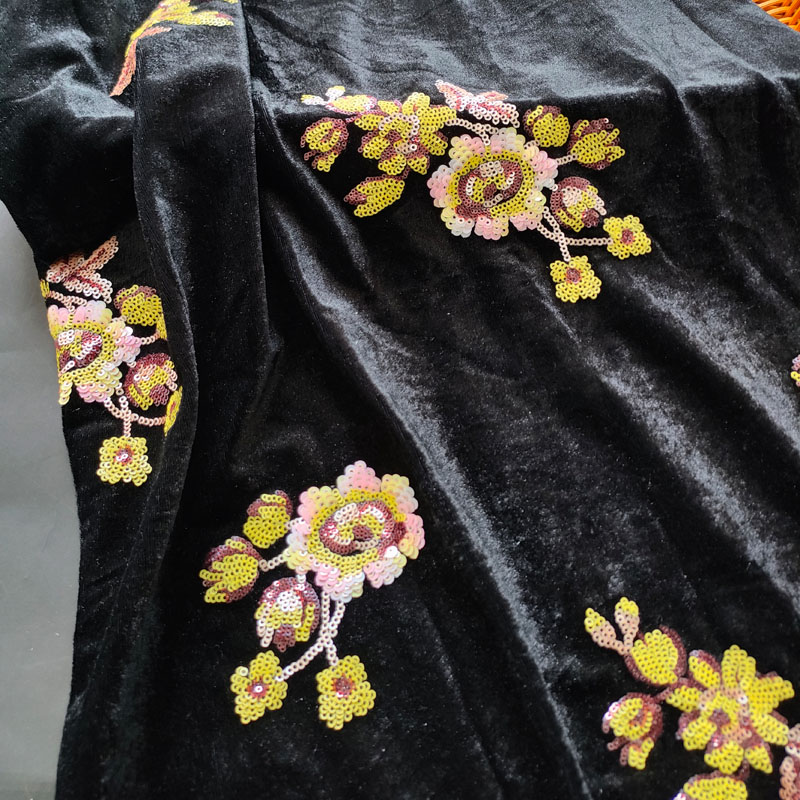 Velvet Base Sequin Embroidery Lace Fabric for Elegant Clothing XZ5339