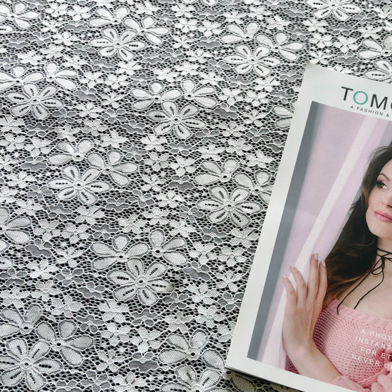 XL627 Nylon Spandex Blending Elastic Soft Blouse Scalloped Lace Fabric